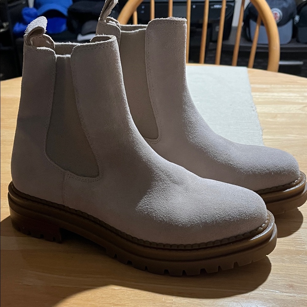 Steve Madden Cream Suede Chelsea Boots